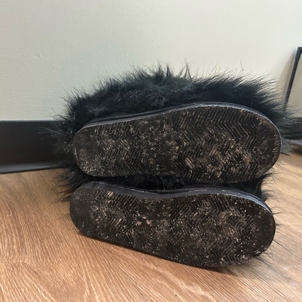 Black Faux Fur Women's Boots - Picture 3 of 3